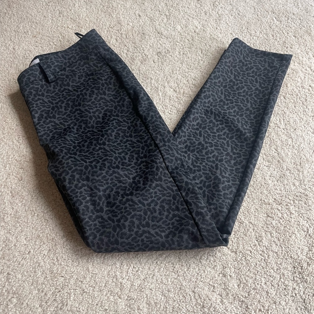 Calvin Klein Patterned Pants ***